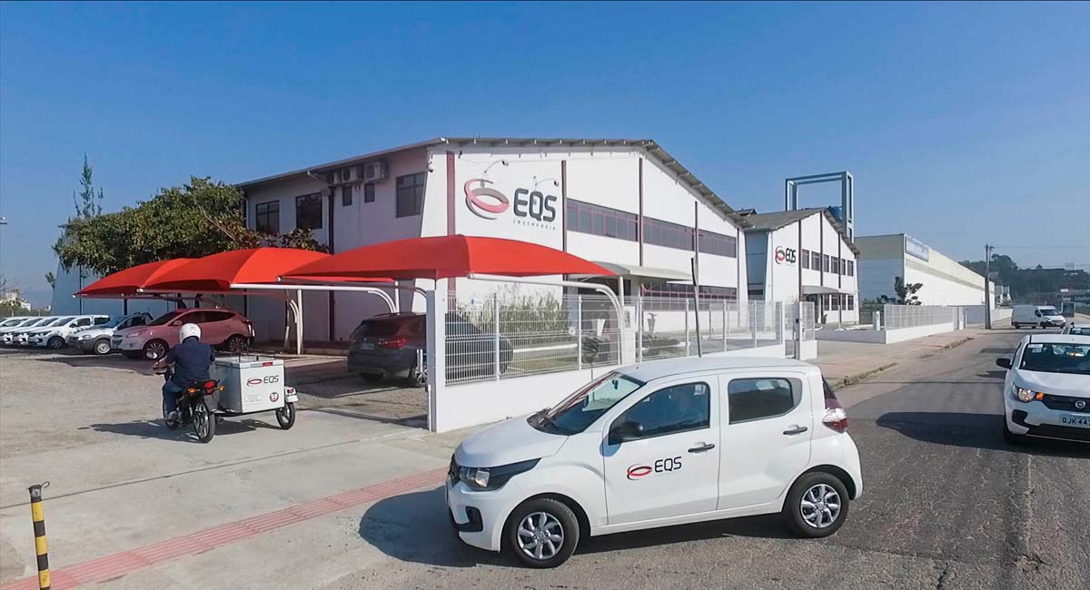 A EQS Engenharia está com novas vagas de emprego abertas, confira quais são as oportunidades e saiba como se candidatar. Foto: Reprodução/ Web